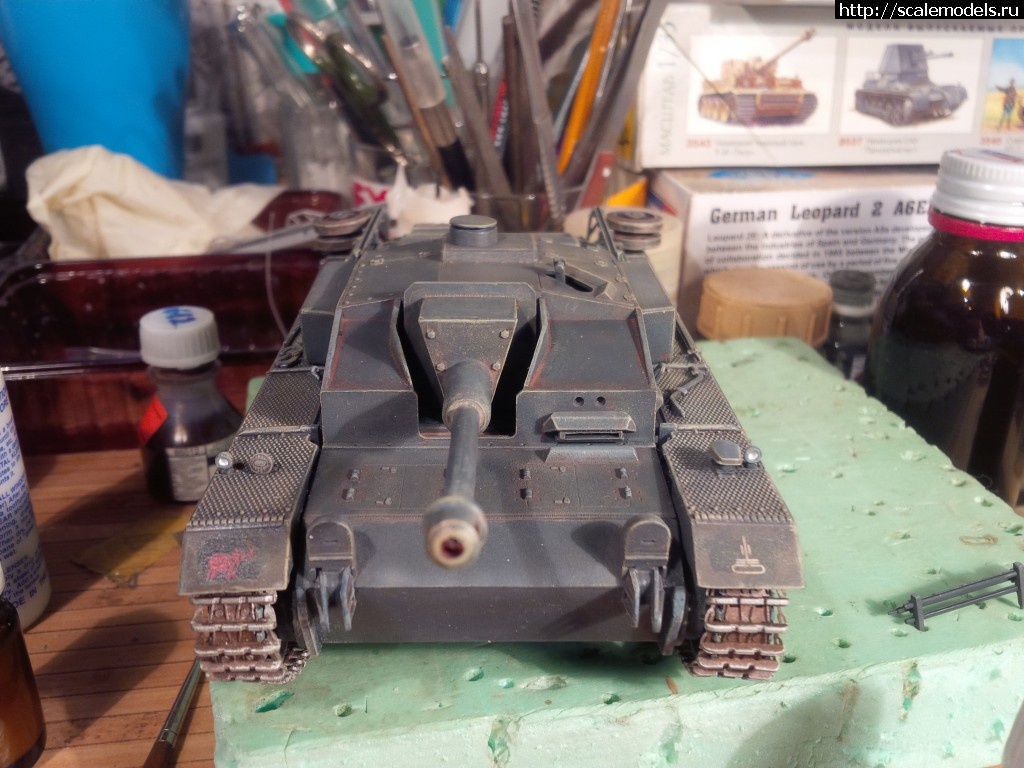 #1218246/  1:35 Stug III ausf.F ()   