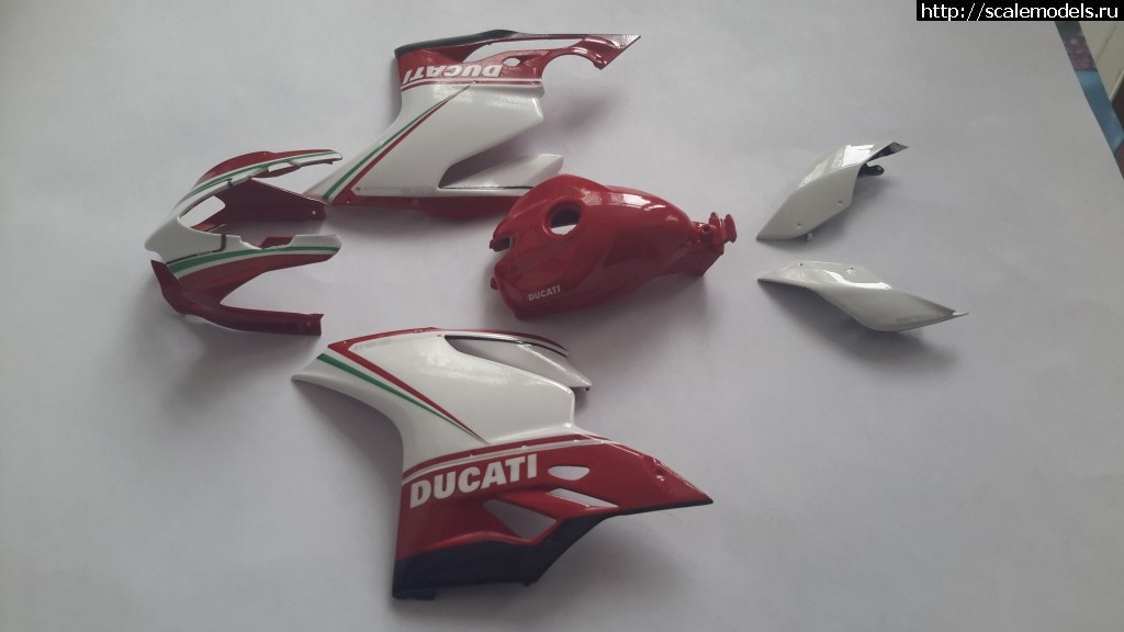 #1224147/ Ducati 1199 Panigale S 1:12 Tamiya  