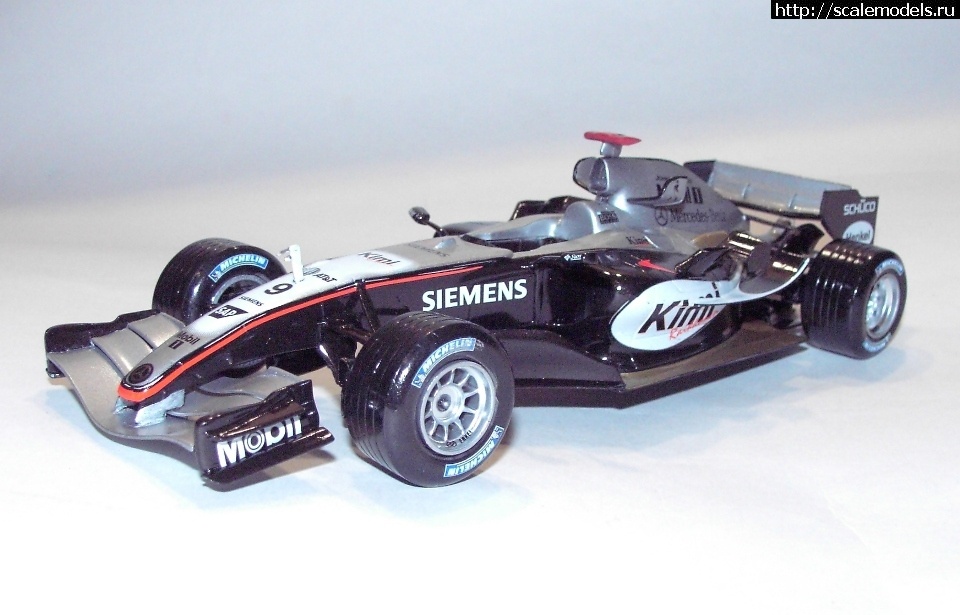 TEAM MACLAREN MERCEDES MP4-20 1:24 "REVELL"  