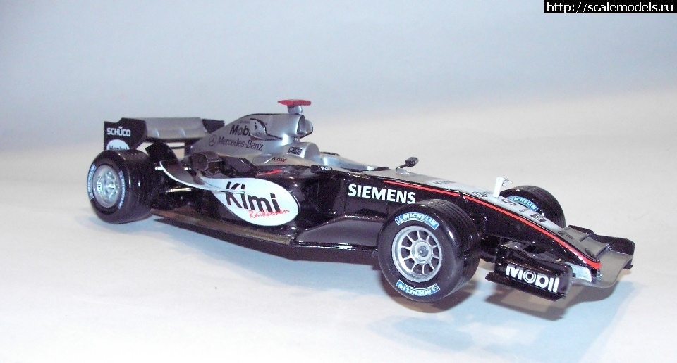 TEAM MACLAREN MERCEDES MP4-20 1:24 "REVELL"  