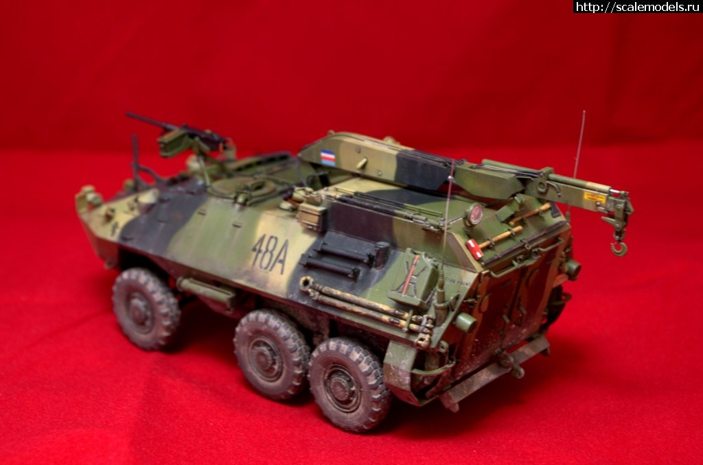 #1230820/ Trumpeter  AVGP Husky (early) 1:35 - !  