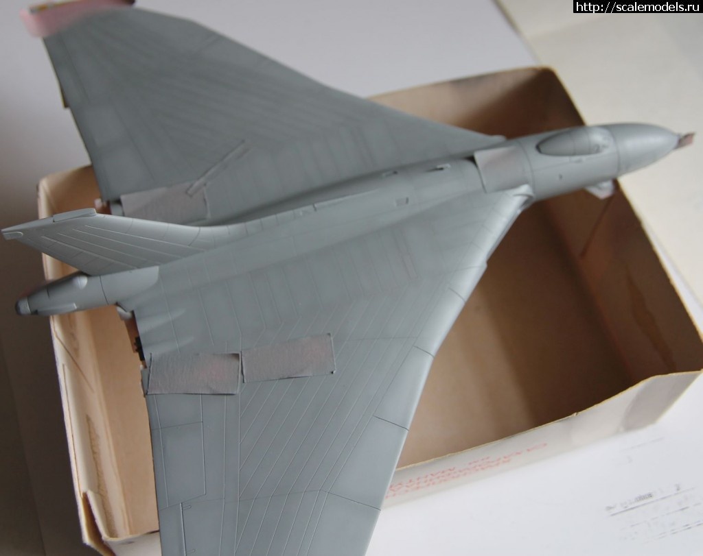 #1237296/ G.W.H. 1/144 Vulcan B.2  