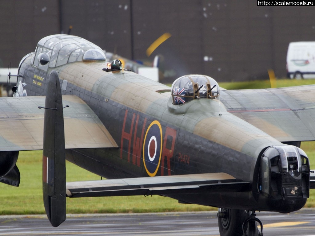 #1237736/ Avro Lancaster -     