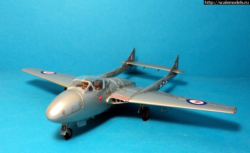 #1238382/ De Havilland Vampire T11 (Airfix 1/72)   