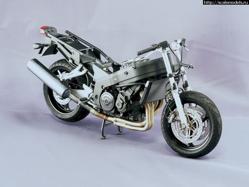 #1243178/ 1/12 Tamiya Honda CBR 1100XX - !  
