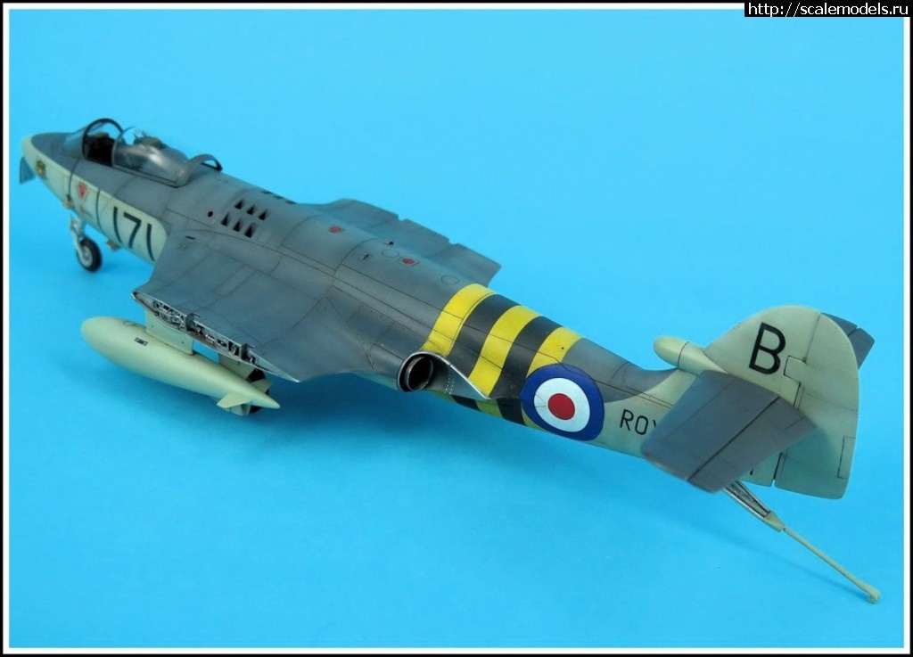 #1245657/ Trumpeter Seahawk 1/48 !  