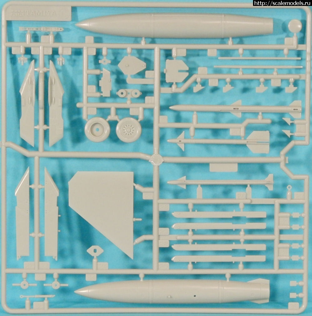 Tamiya 1/48 F-16 C/N Aggressor  