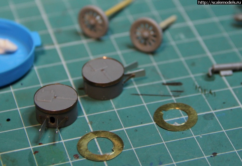 #1301734/ Wheels of War 1/72 -   