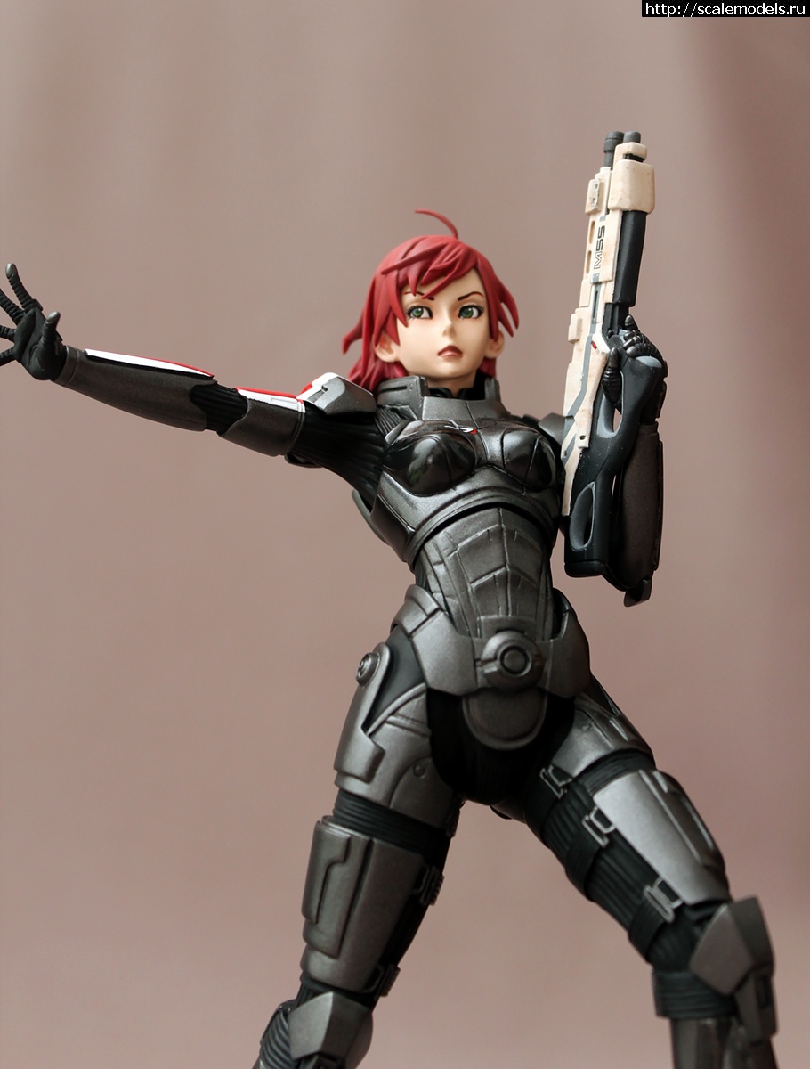 #1307890/ FG 7365 Commander Shepard 1/7 -   