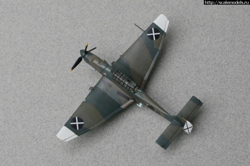 !/ Ju-87B 1/144   