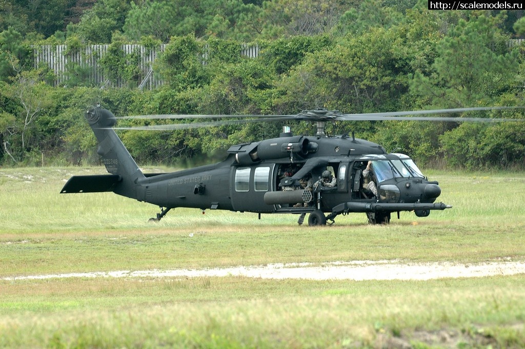 #1352837/ Italeri Black Hawk MH-60L DAP 1:48  
