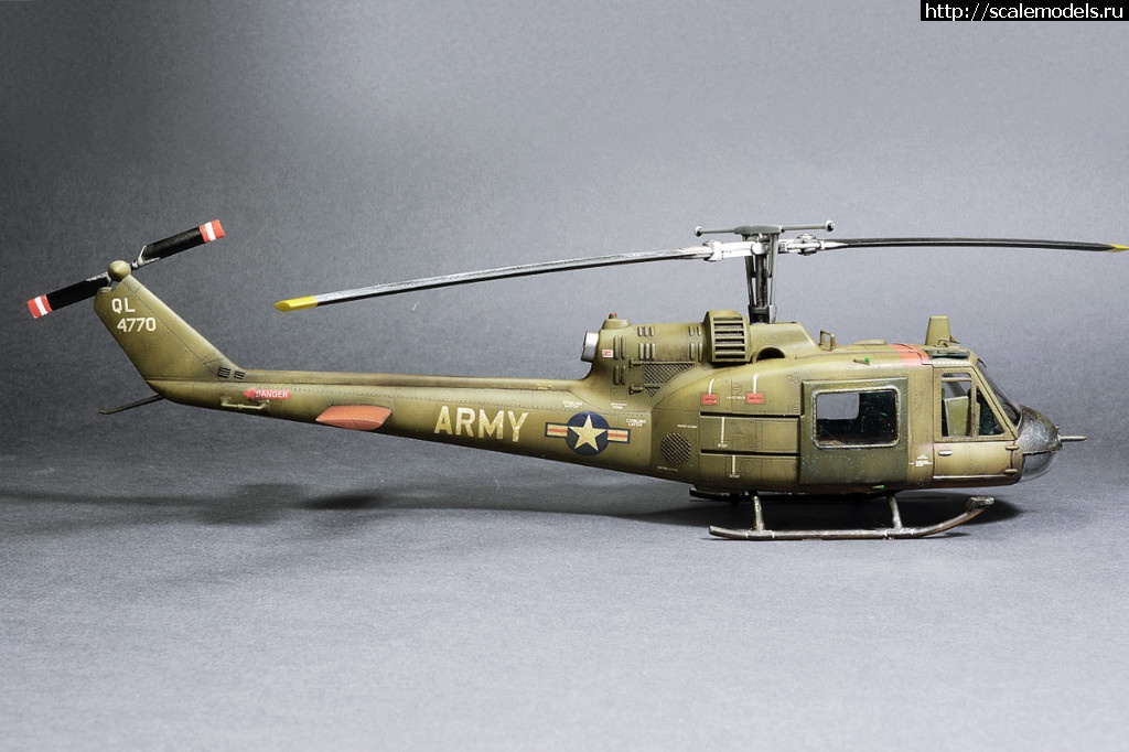 #1355110/ UH-1 1:48 Revell-Monogram  