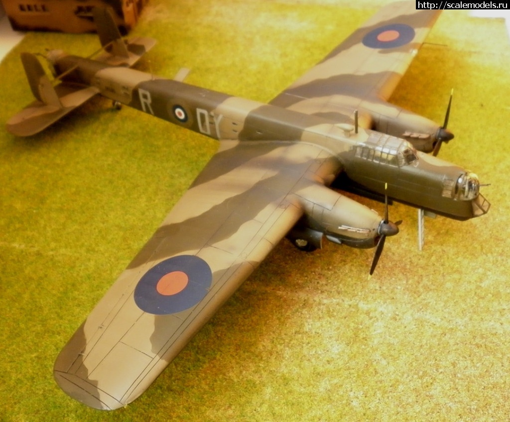 #1356383/ AIRFIX 1/72 Armstrong Withworth Whitley Mk V.    