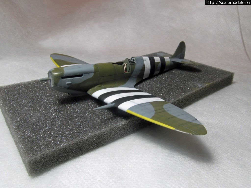 #1374617/ Spitfire Mk. IXe 1/72 Eduard   