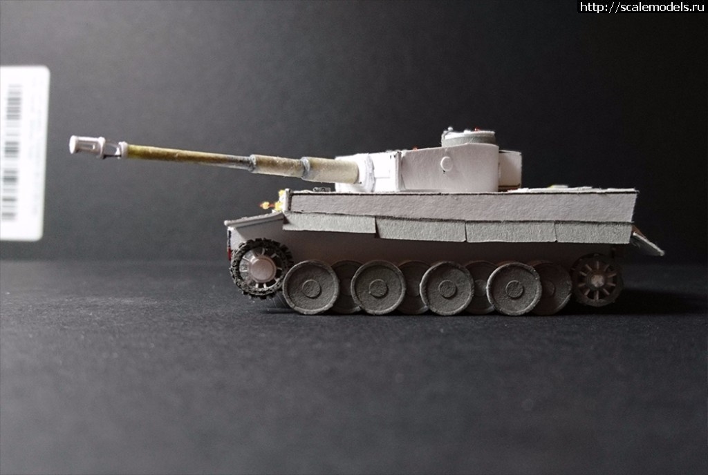 #1379350/ Panzerkampfwagen VI Tiger (1:100)   