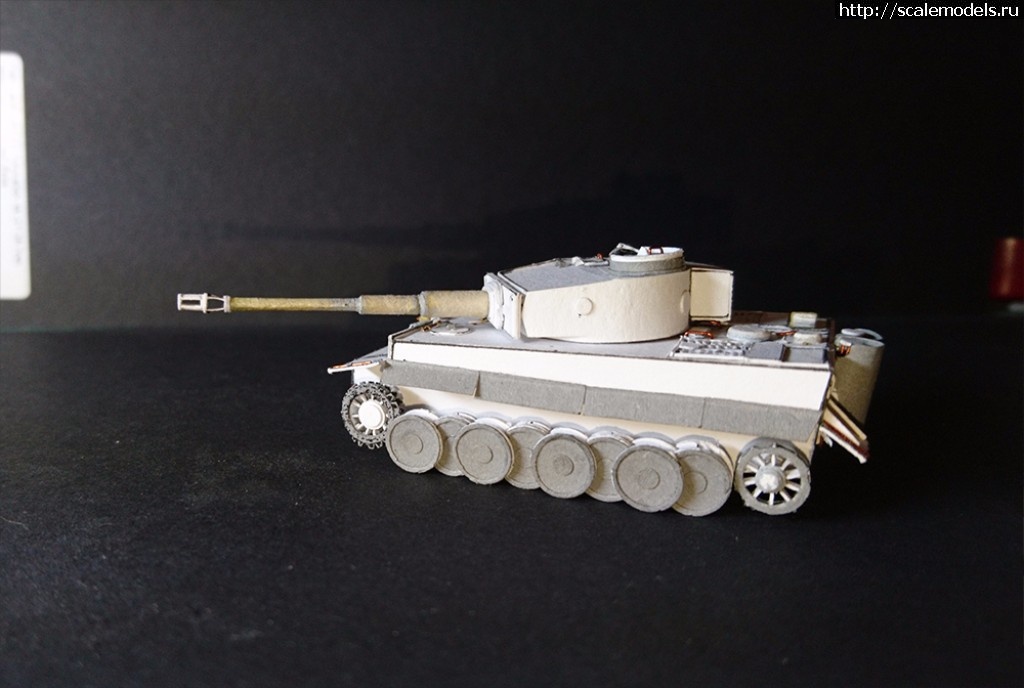 #1379350/ Panzerkampfwagen VI Tiger (1:100)   