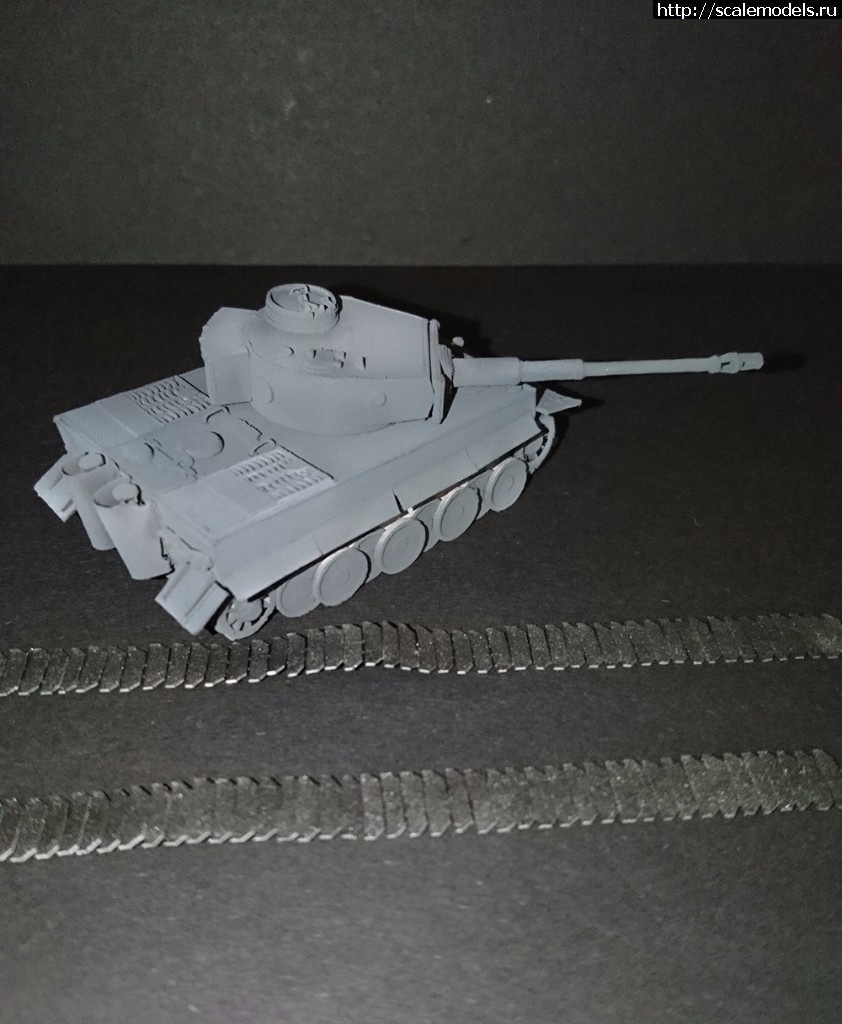 #1392484/ Panzerkampfwagen VI Tiger (1:100)   