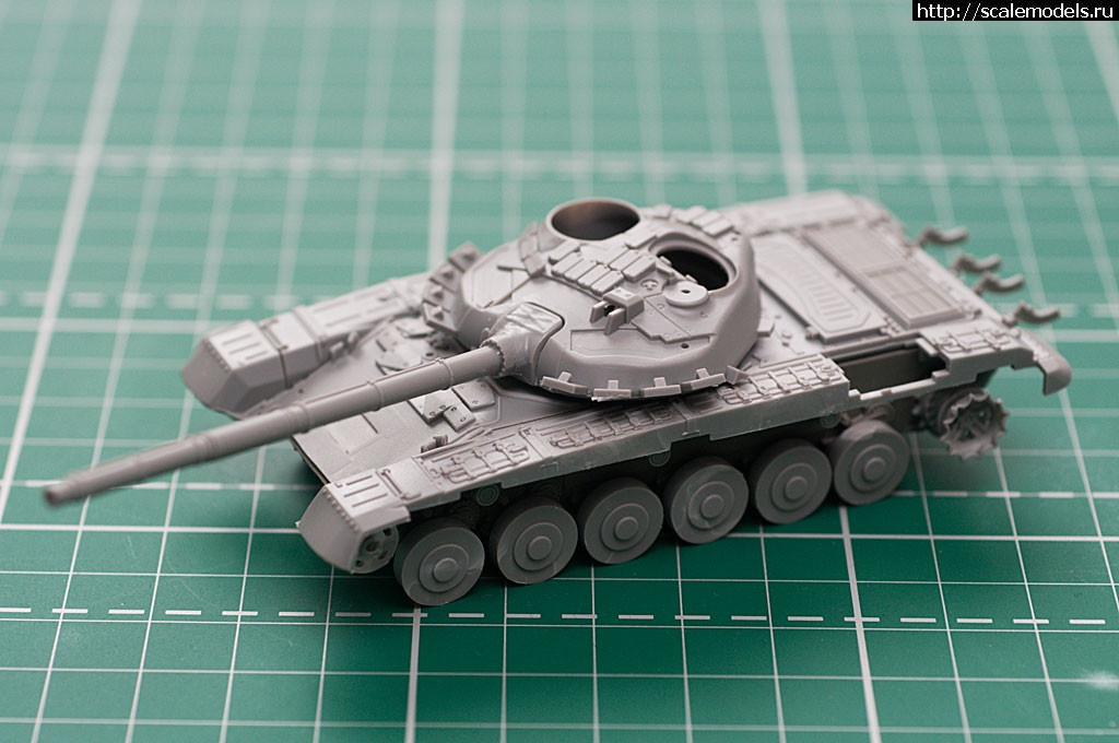 Modelcollect 1/72 T-72 3 -   