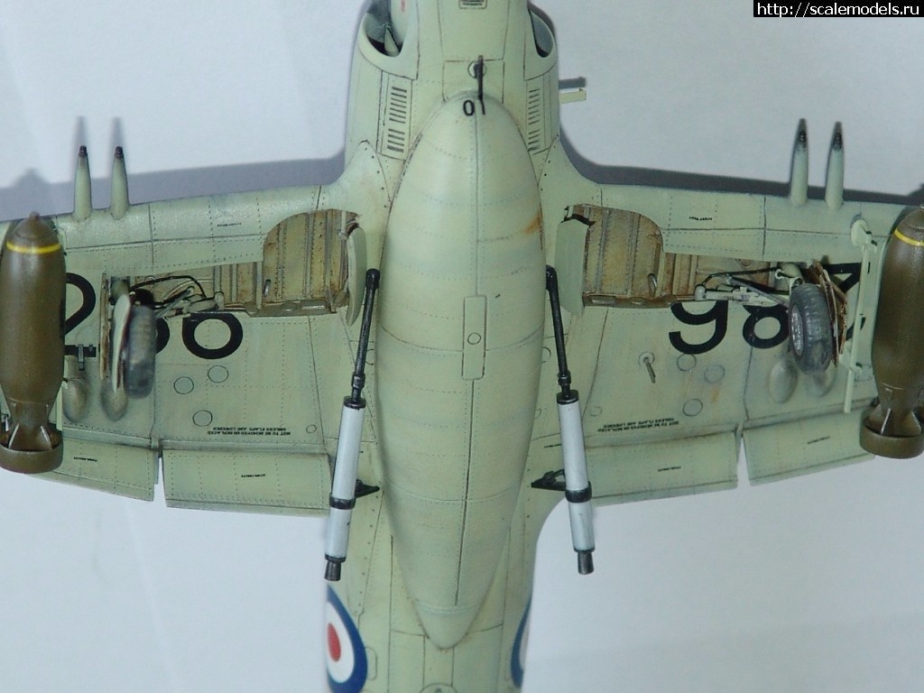 #1393202/ Supermarine ATTAKER FB.2   AZmodel  1:72  .  