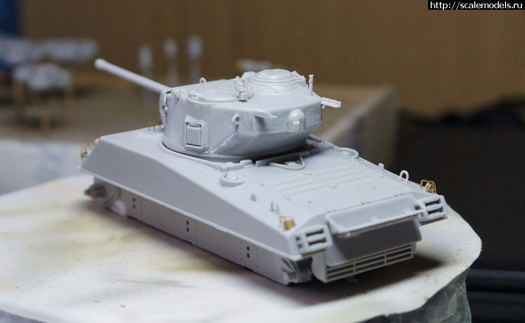 #1398940/ HobbyBoss 1/48 M4A3 76(W) .  