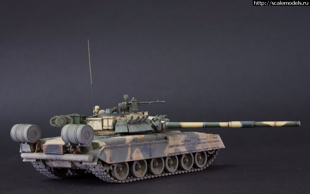 #1412486/  - Modelcollect T-80U 1/72 ()  