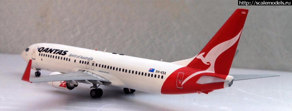 #1414490/ 1/144  737-800 Qantas - !  