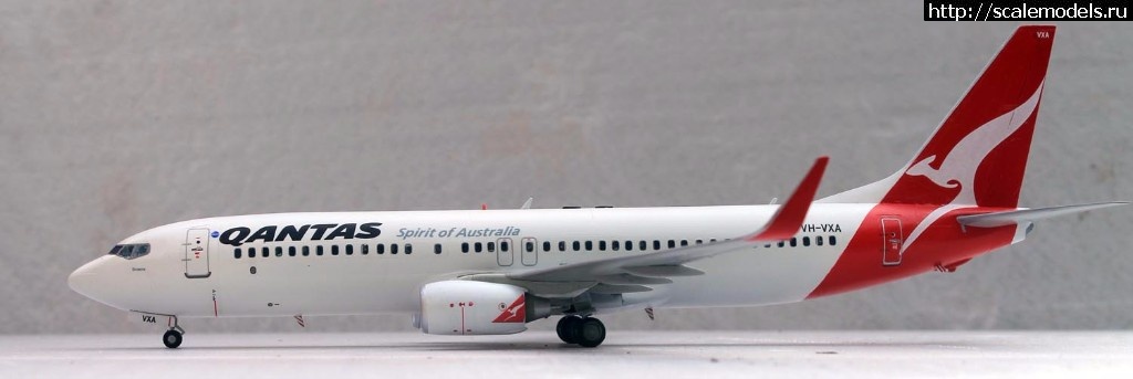  .     1/144 Boeing 737-800 Qantas, .  