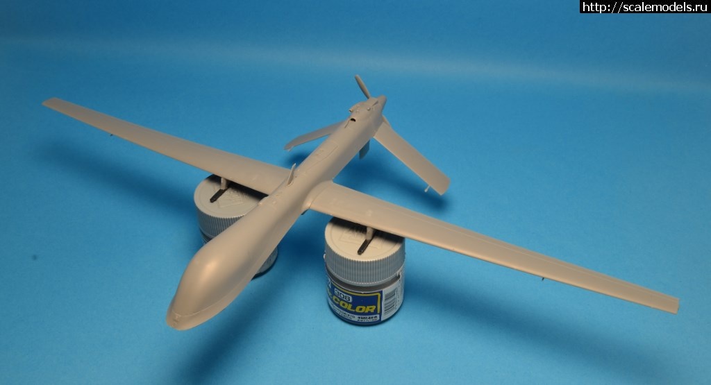 #1422890/ MQ-1 Predator 1/48, . .  