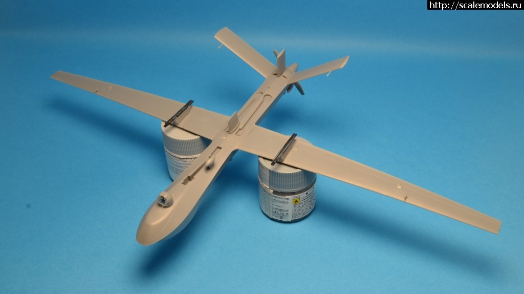 #1422890/ MQ-1 Predator 1/48, . .  