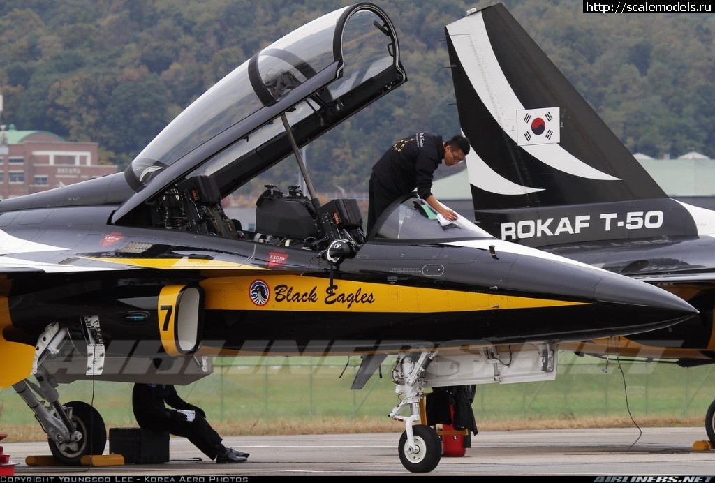 #1455211/ ROKAF T-50B Black Eagles Academy 1\48  