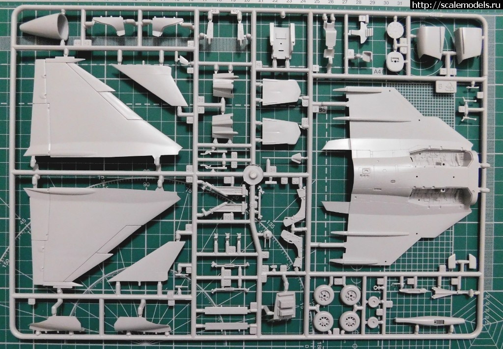 JAS-39D 1/48 Italeri  