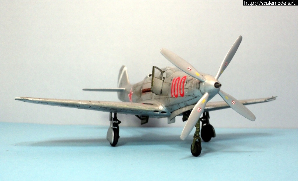 #1460964/ P-39 Q-25 Airacobra (RS Models 1/72)  .  