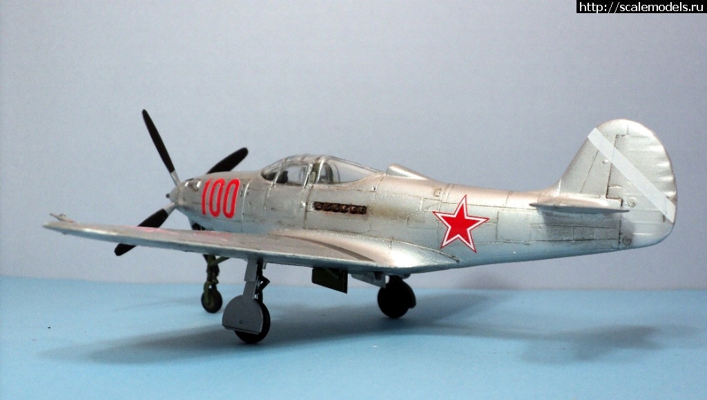 #1460964/ P-39 Q-25 Airacobra (RS Models 1/72)  .  