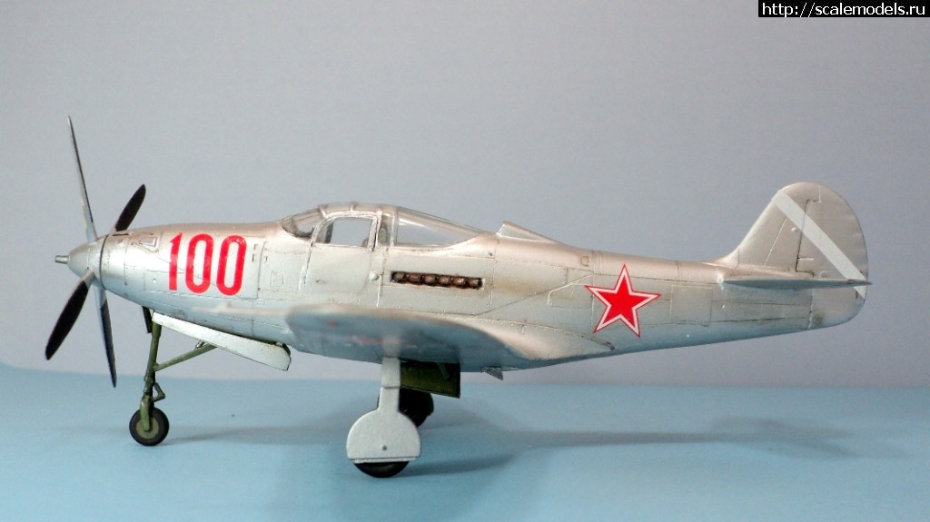 #1460964/ P-39 Q-25 Airacobra (RS Models 1/72)  .  