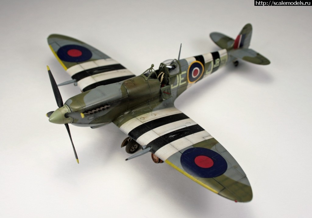 #1462521/ Spitfire Mk. IXe 1/72 Eduard   