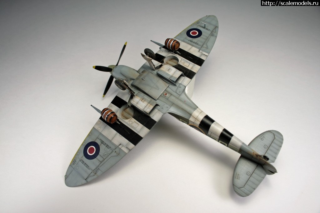 #1462521/ Spitfire Mk. IXe 1/72 Eduard   