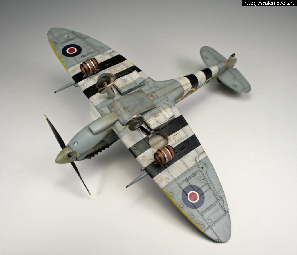 #1462521/ Spitfire Mk. IXe 1/72 Eduard   