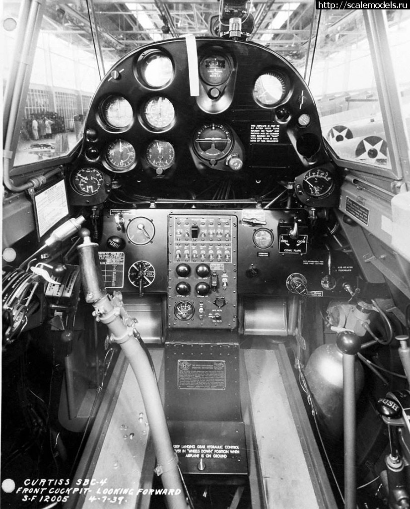 #1475429/ Curtiss SBC-4 Helldiver 1/72 Heller   
