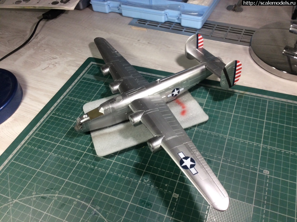 #1500079/ B-24J Hasegawa 1/72   