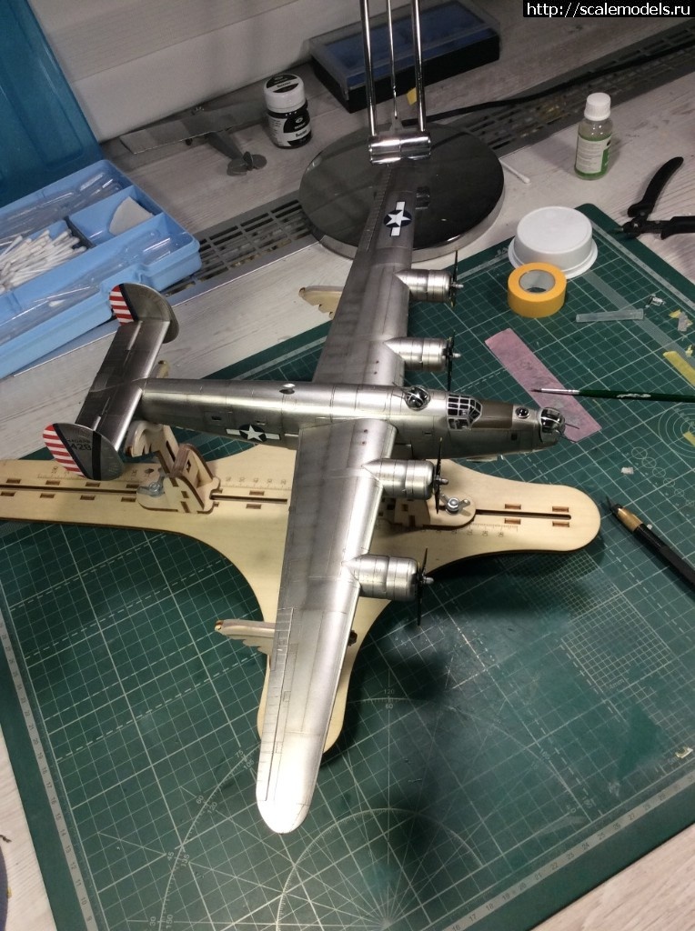 #1500372/ B-24J Hasegawa 1/72   