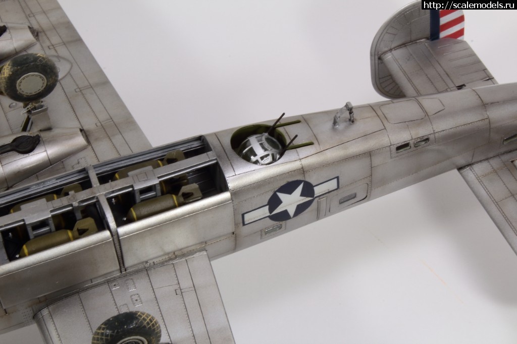 #1500383/ B-24J Hasegawa 1/72   