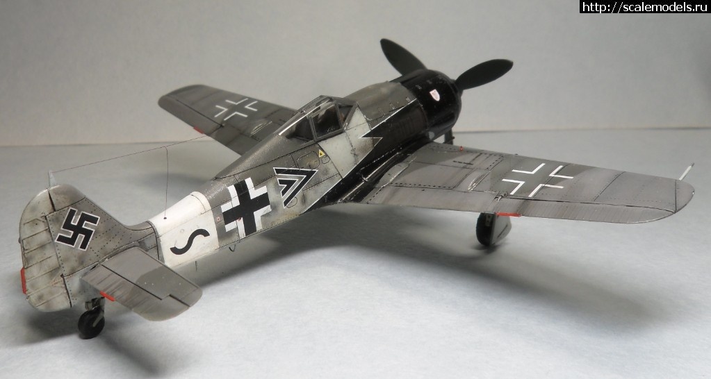 #1536476/ Fw-190 A-8/R2 1/72 Eduard   