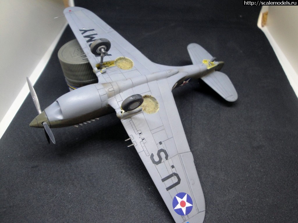 #1540338/ Curtiss P-40B Airfix 1/72 .  