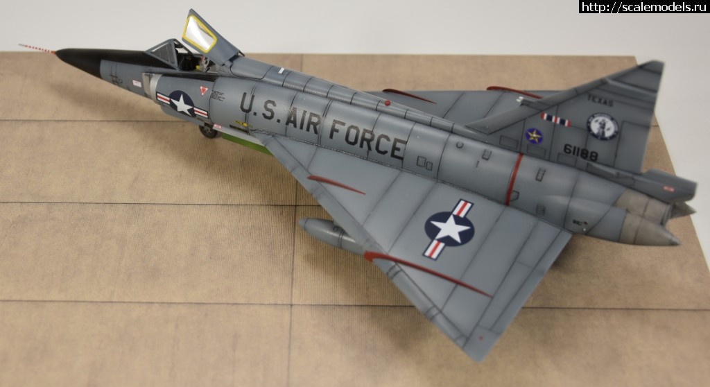 #1547362/ F-102A (CASE X) 1:72 MENG !!!  