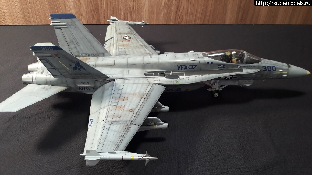 Academy 1/32 F/A-18C Hornet(#13288) -   