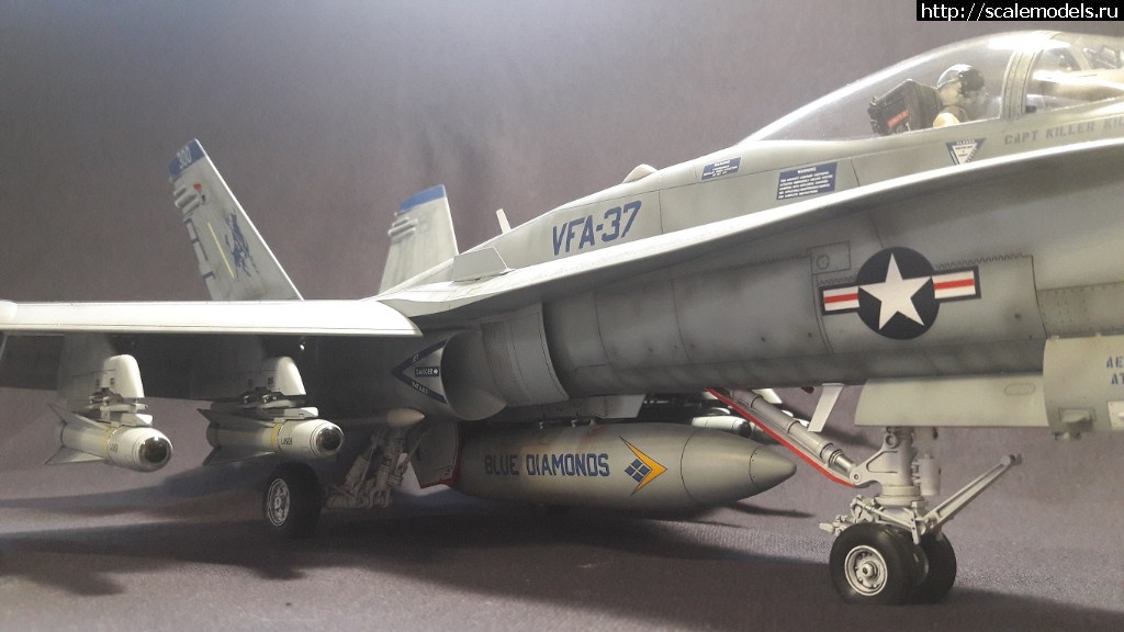 Academy 1/32 F/A-18C Hornet(#13288) -   