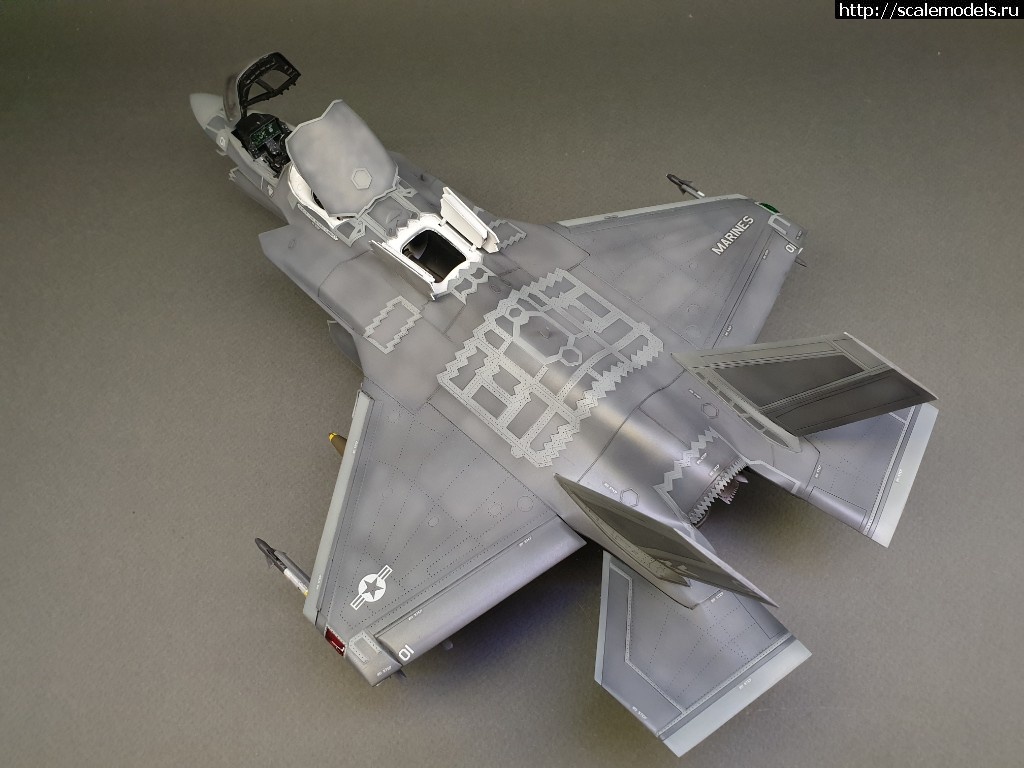 #1562890/ 1/48 KittyHawk F-35B Lightning II -   