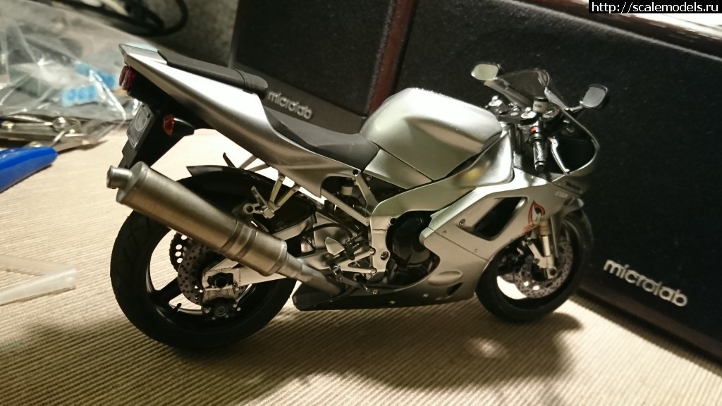 Yamaha YZF-R1     