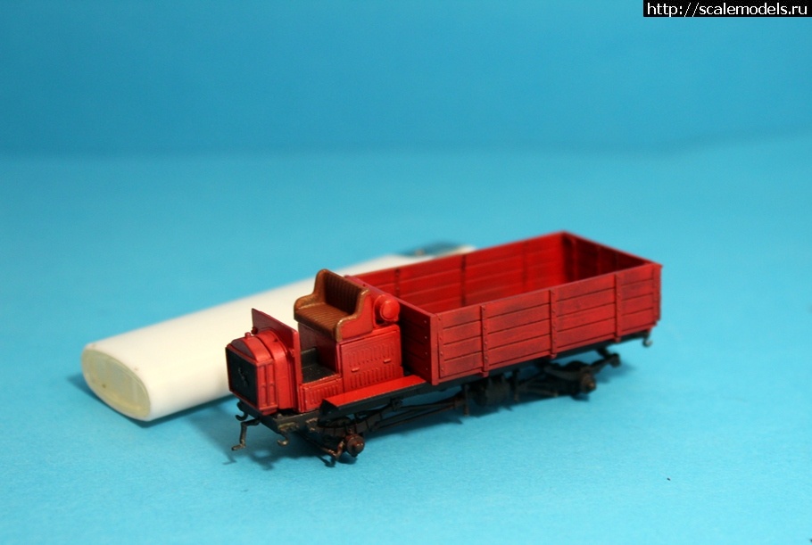 #1572426/ FWD Model B 3-ton Lorry (Roden 1/72) .  