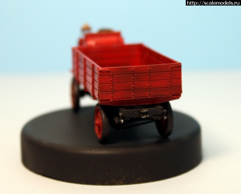 #1576856/ FWD Model B 3-ton Lorry (Roden 1/72) .  